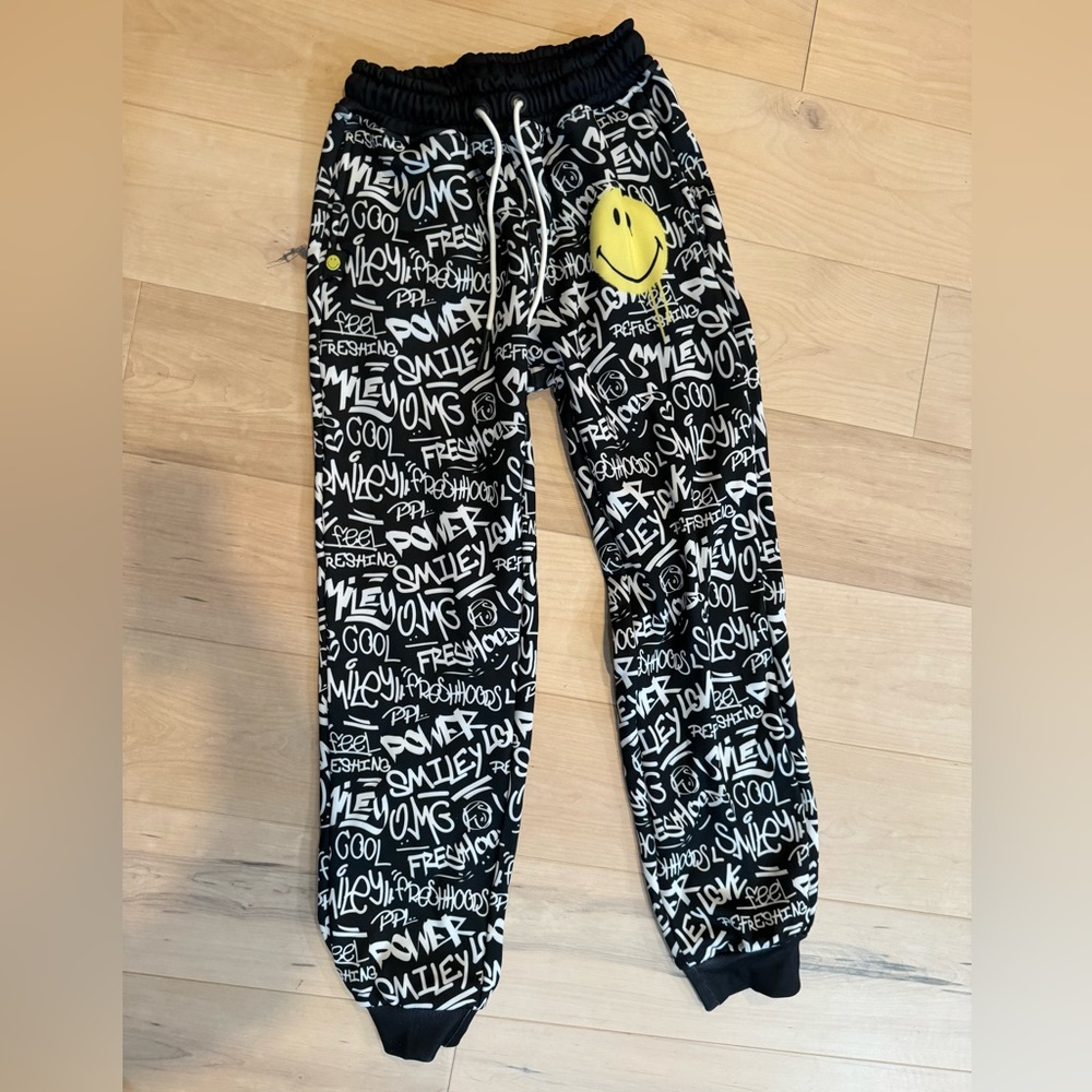 New Freshhoods Smiley sweatpants. Small. Only tried on.